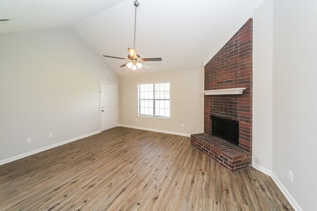 Building Photo - 5417 Riverdale Rd