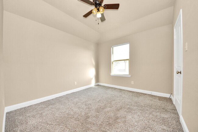 Building Photo - 20707 Reston Run Ln