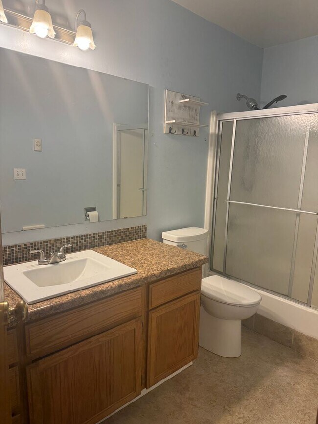 Building Photo - Charming 3-Bedroom Home in the Heart of Tenino