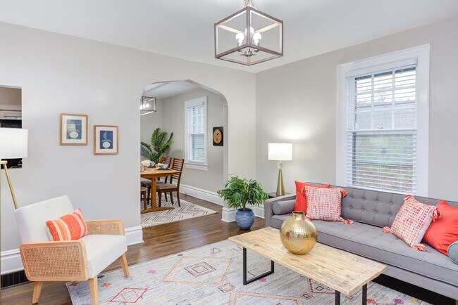 Available Now - Adorable and Spacious! 2 ... - Available Now - Adorable and Spacious!  2 ...