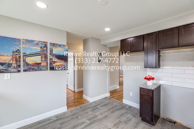 Building Photo - 1131 Rahn St