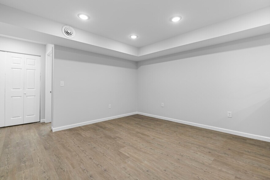 Building Photo - 1607 Old Oxford Rd