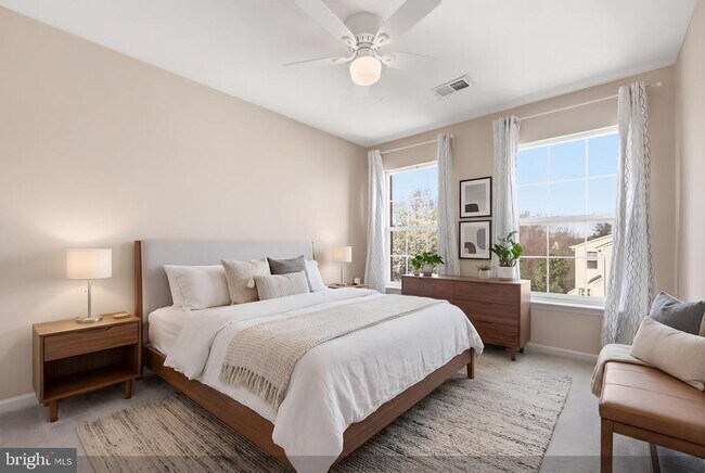 Building Photo - 14257 Hunters Run Way