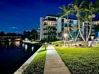 Building Photo - 1301 River Reach Dr