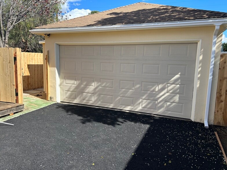 Building Photo - 7722 Wish Ave