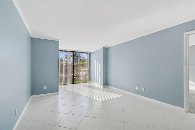 Building Photo - 2051 Skimmer Ct