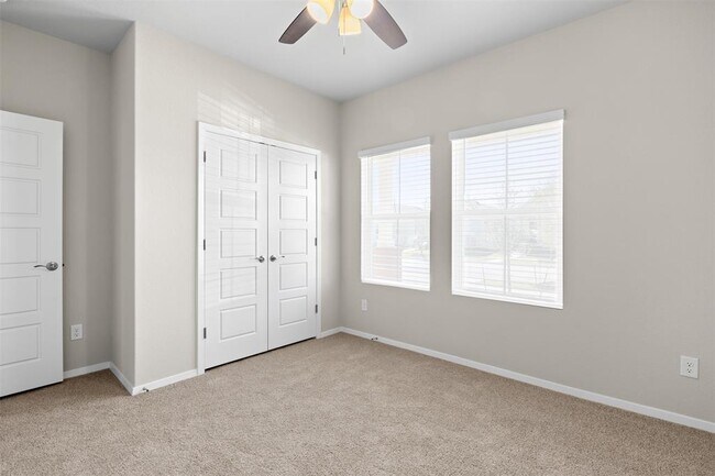 Building Photo - 441 Hortus Dr