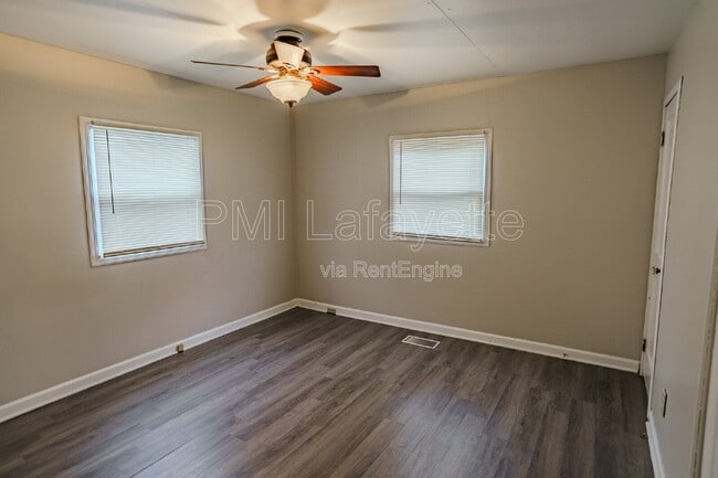 Building Photo - 409 S 15th St