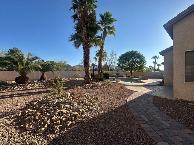 Building Photo - 8908 Sheep Ranch Ct