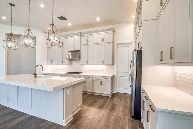Building Photo - 9603 St Germain Dr