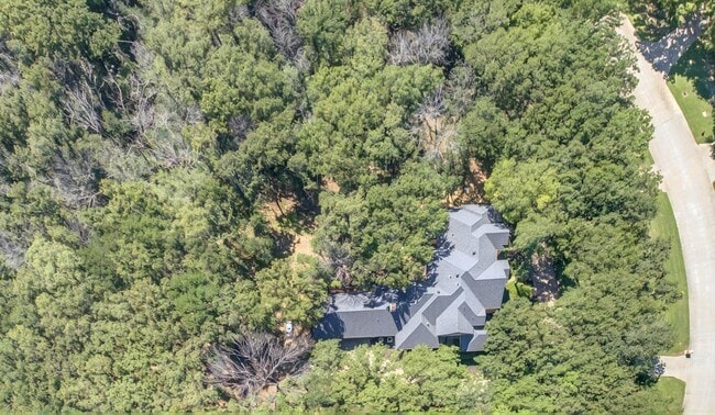 Building Photo - 4012 Brooks Ct