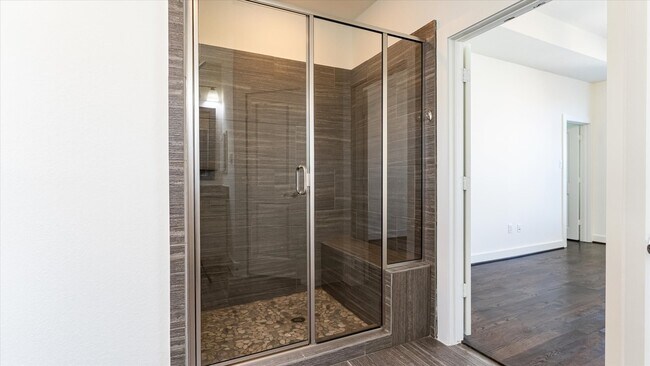 Building Photo - 2730 Freund St