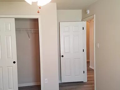 Building Photo - 141 Carriage Way