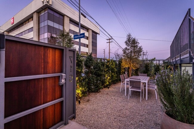 Building Photo - 713 New Depot St