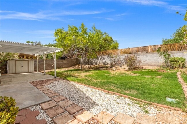 Building Photo - 3201 Ventana Hills Dr