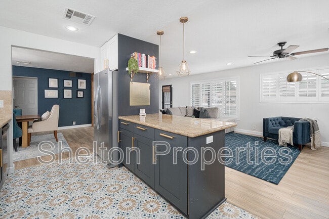 Building Photo - 1731 W Highland Ave