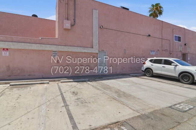 Building Photo - 2274 E Desert Inn Rd