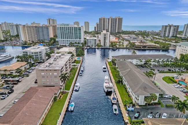 Building Photo - 2895 NE 32nd St