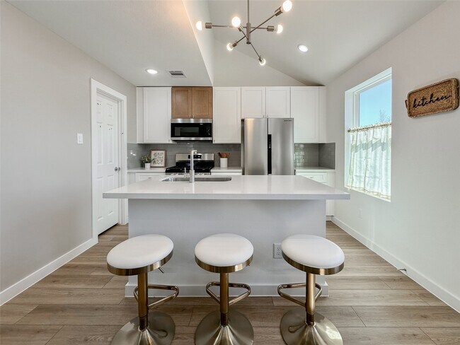 Building Photo - 2710 Discovery Trails Ct
