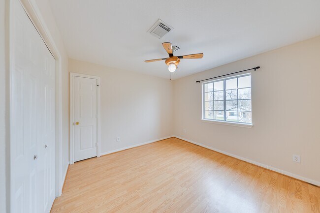 Building Photo - 8514 Bonner Dr