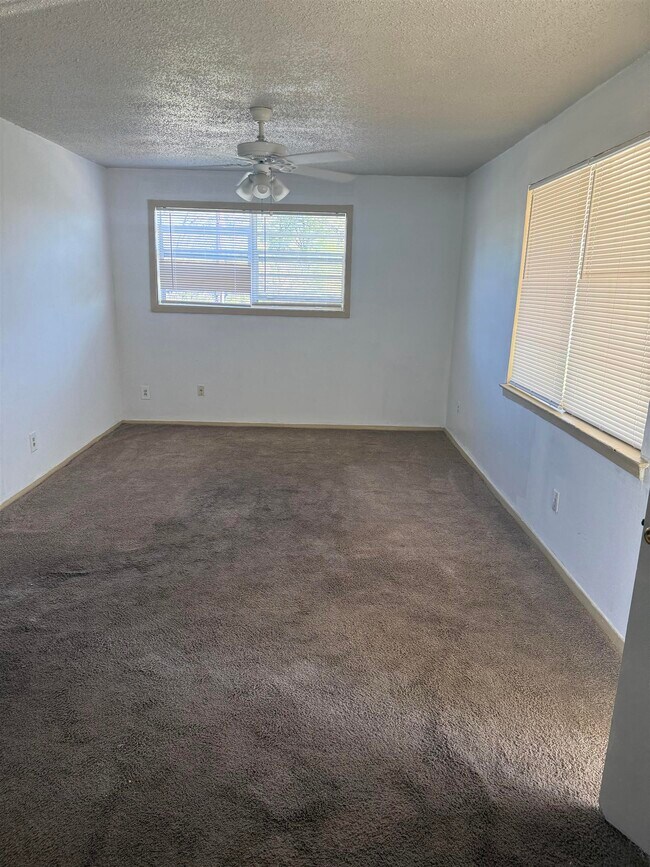 Building Photo - 273 Gaston Ave