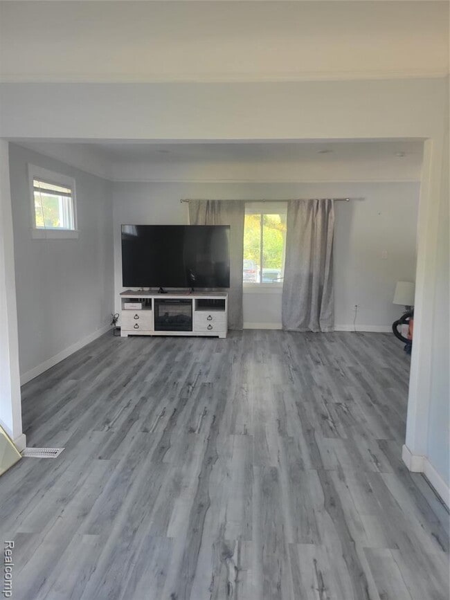 Building Photo - 16199 Monica St