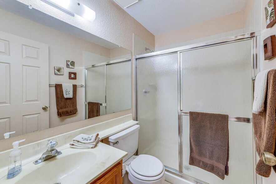 Building Photo - 205 E Boise St