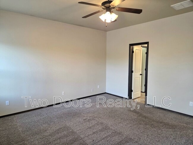 Building Photo - 19217 Grassmere Way