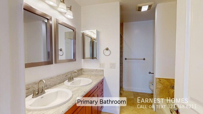 Building Photo - 4915 Tyrone Ave