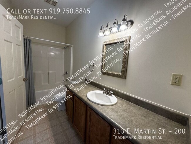 Building Photo - 313 E Martin St