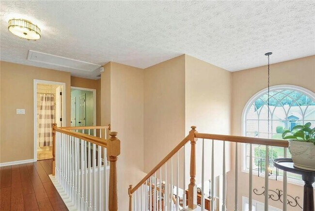 Building Photo - 5070 Saddle Bridge Ln