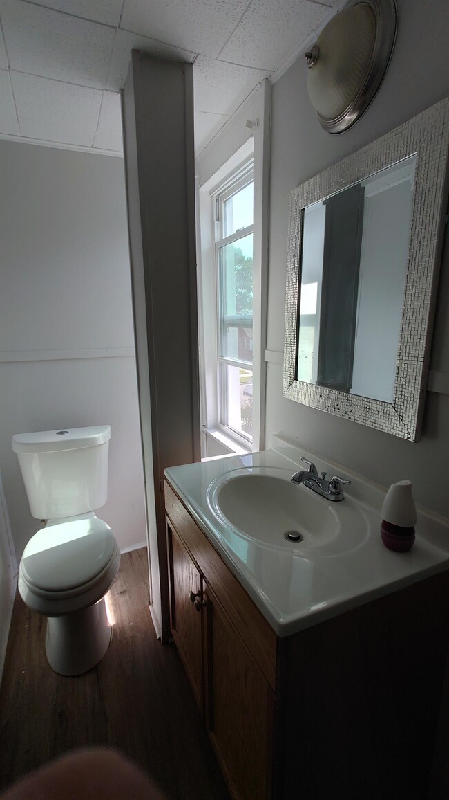 Building Photo - 9313 Harvard Rd