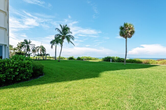 Building Photo - 4051 Gulf Shore Blvd N