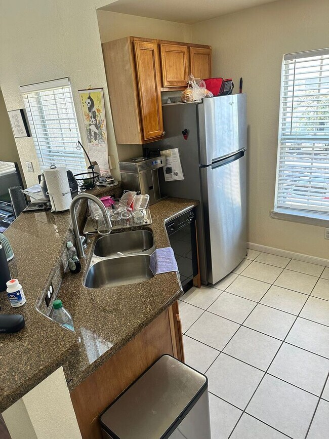 Building Photo - Central Park @ Lee Vista- Unit 2503