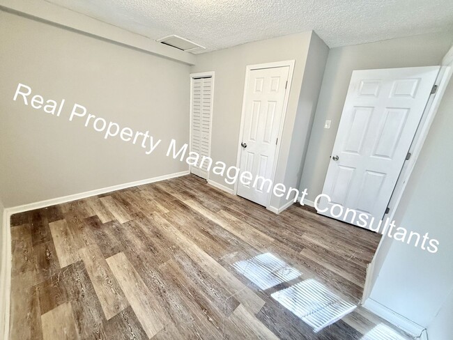 Building Photo - Remodeled 3 bedroom 1 bath Home