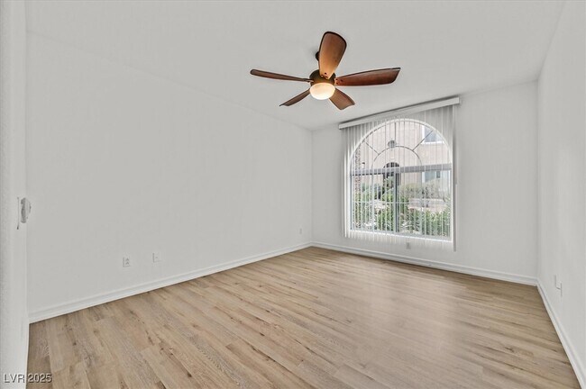 Building Photo - 825 Canterra St