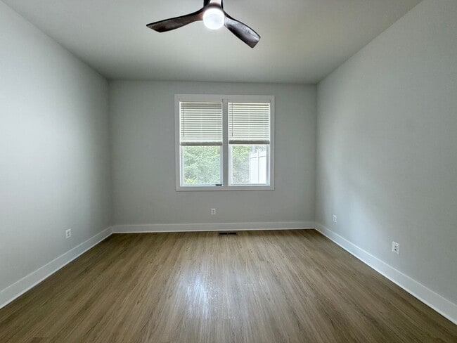 Building Photo - 1788 Flora Ln