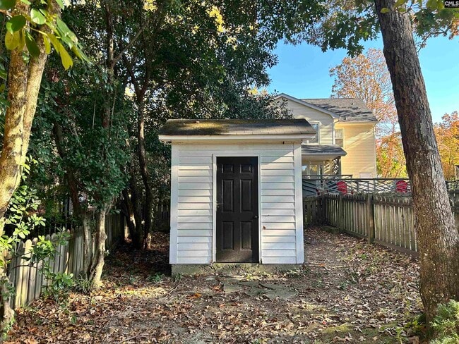 Building Photo - 305 Dean Hall Ln