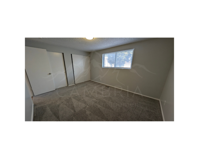 Building Photo - Cozy 2 bedroom unit available for rent in ...