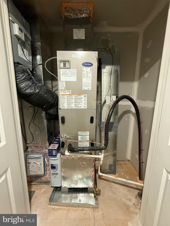 Building Photo - 1670 Lake Placid Dr