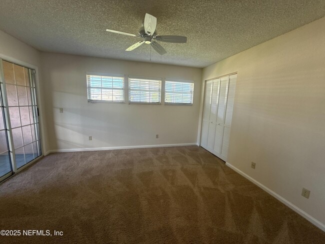 Building Photo - 706 Tournament Rd