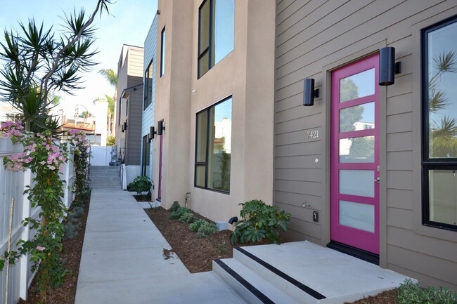 Building Photo - BREATHTAKING 1BD + Office/ 2BA in La Jolla...