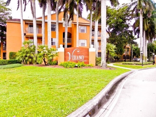 Building Photo - 1725 Palm Cove Blvd