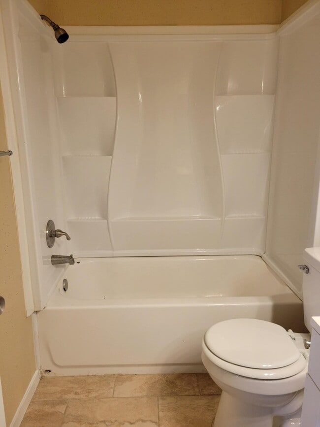 Building Photo - 11002 Longtom Ct