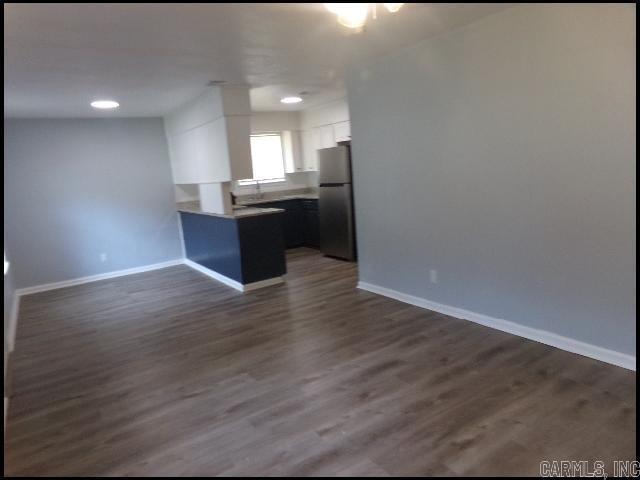 Building Photo - 4932 Longview Dr