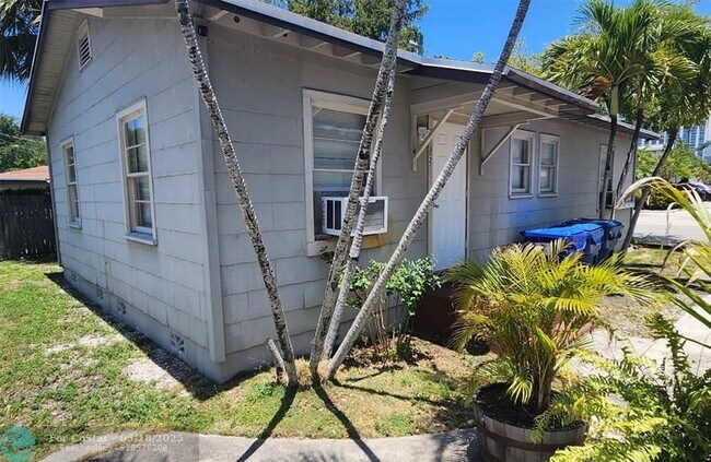Primary Photo - 609 SW 4th Ave