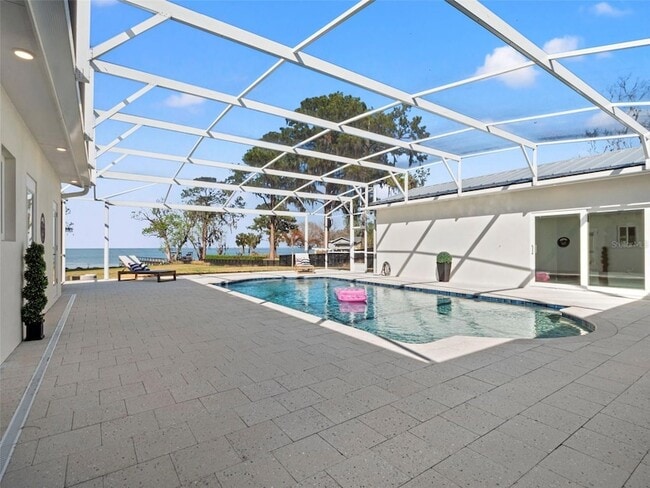 Building Photo - 1021 Temple Grove Pl