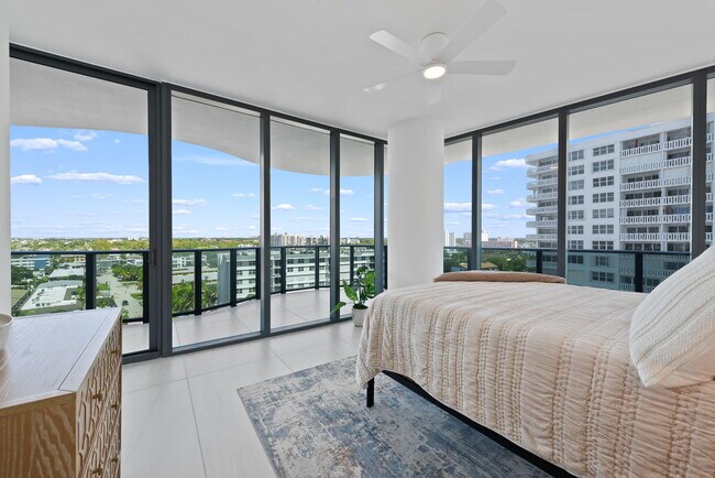Building Photo - 900 N Ocean Blvd