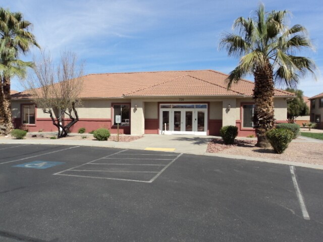 Building Photo - 175 Shade Tree Ln