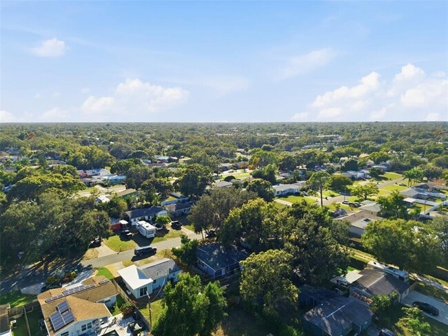 Building Photo - 5481 47th Ave N